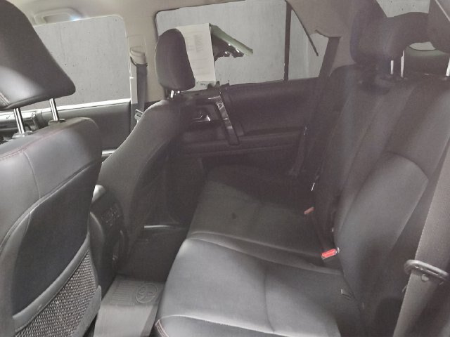 Used 2022 Toyota 4Runner TRD Off-Road Premium AWD/4WD image 22