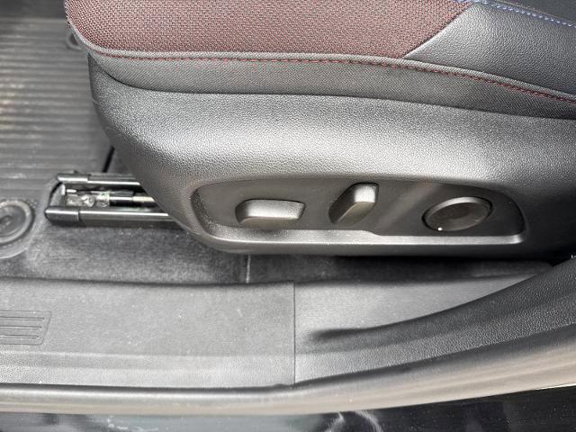 Used 2026 Chevrolet Equinox RS image 28