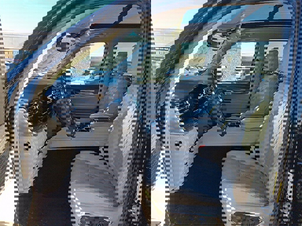 Used 2022 Jeep Wagoneer Series III w/ Premium Group I image 14