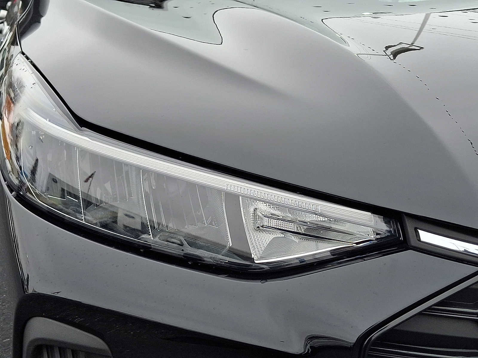 Certified 2023 Ford Escape ST-Line Select w/ Tech Pack #2 image 9