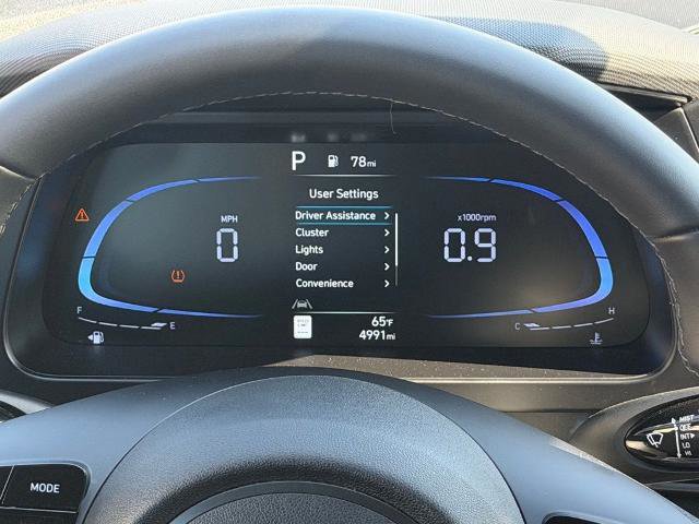 Used 2025 Hyundai Elantra Sport FWD image 17