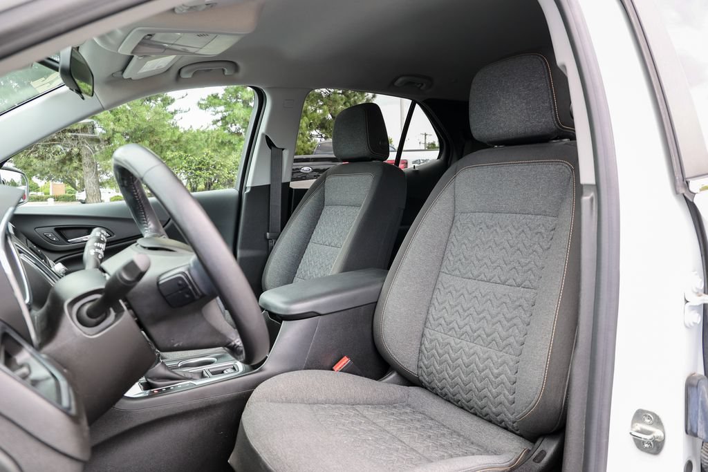 Used 2022 Chevrolet Equinox LT FWD image 38
