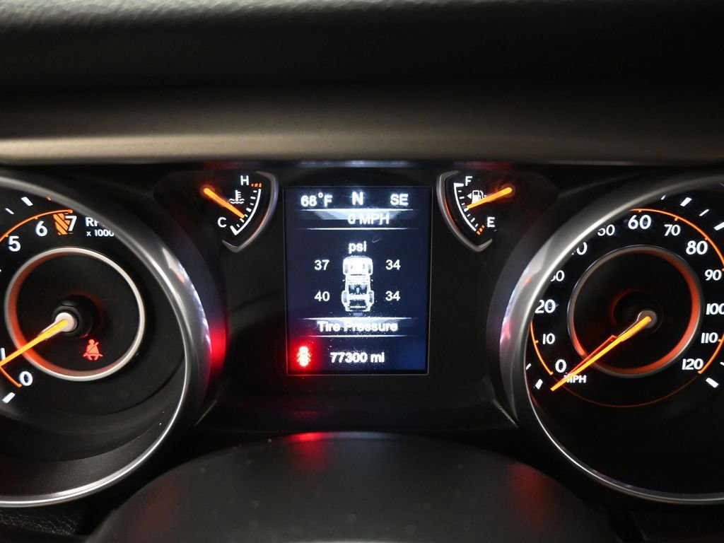 Used 2018 Jeep Wrangler Unlimited Sport image 40