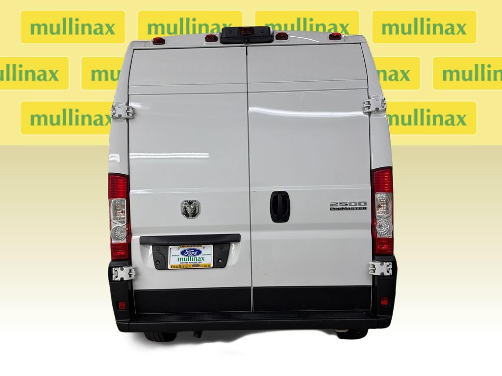 Used 2024 RAM ProMaster 2500 w/ Convenience Group FWD image 7