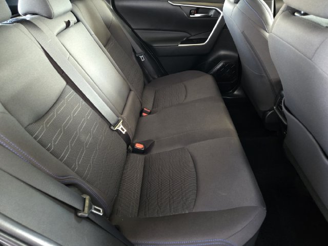 Used 2023 Toyota RAV4 SE AWD/4WD image 32