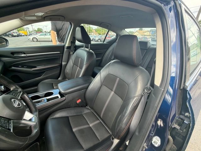 Used 2024 Nissan Altima 2.5 SR FWD image 13
