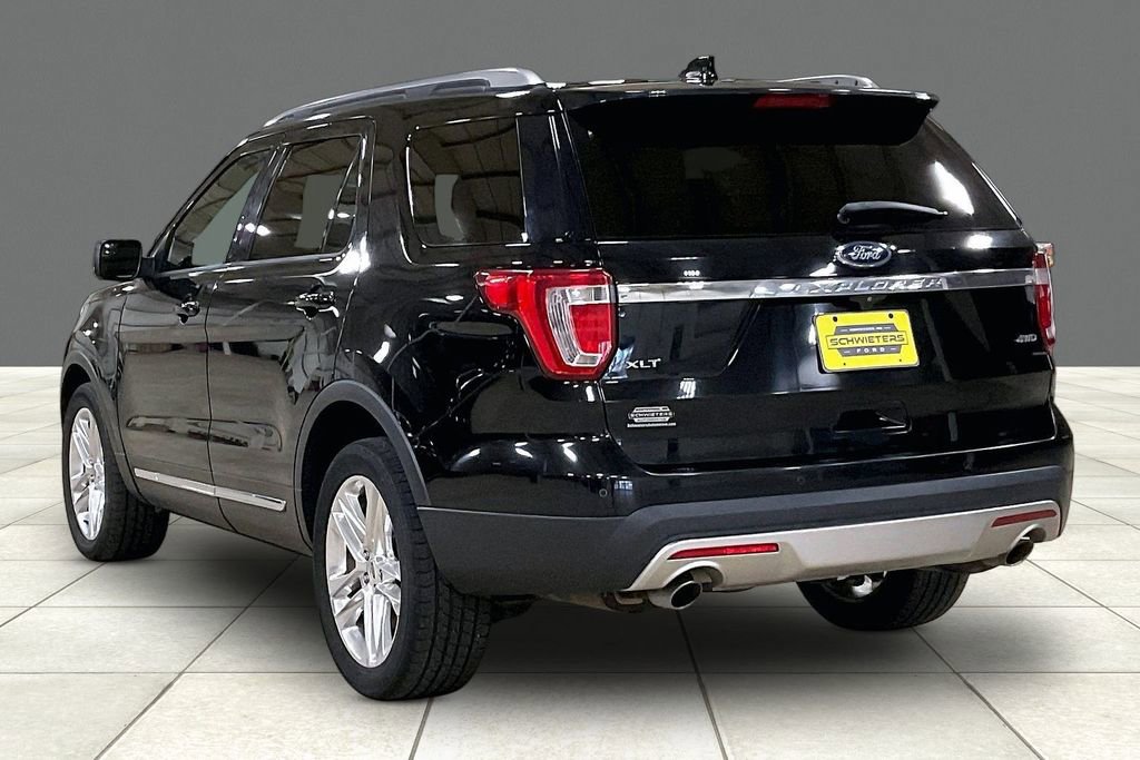 Certified 2017 Ford Explorer XLT w/ Equipment Group 202A AWD/4WD image 11