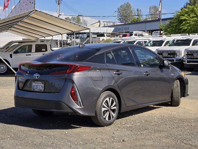 Used 2018 Toyota Prius Prime Premium w/ Carpet Mat Package FWD image 4
