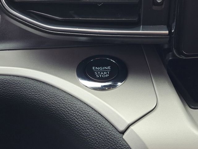 Certified 2022 Ford Explorer XLT w/ Equipment Group 202A image 16