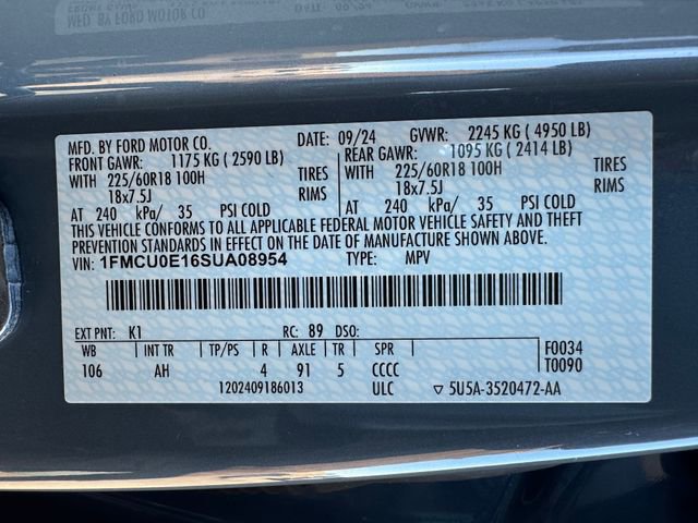 Certified 2025 Ford Escape SE w/ PHEV Premium Package image 29