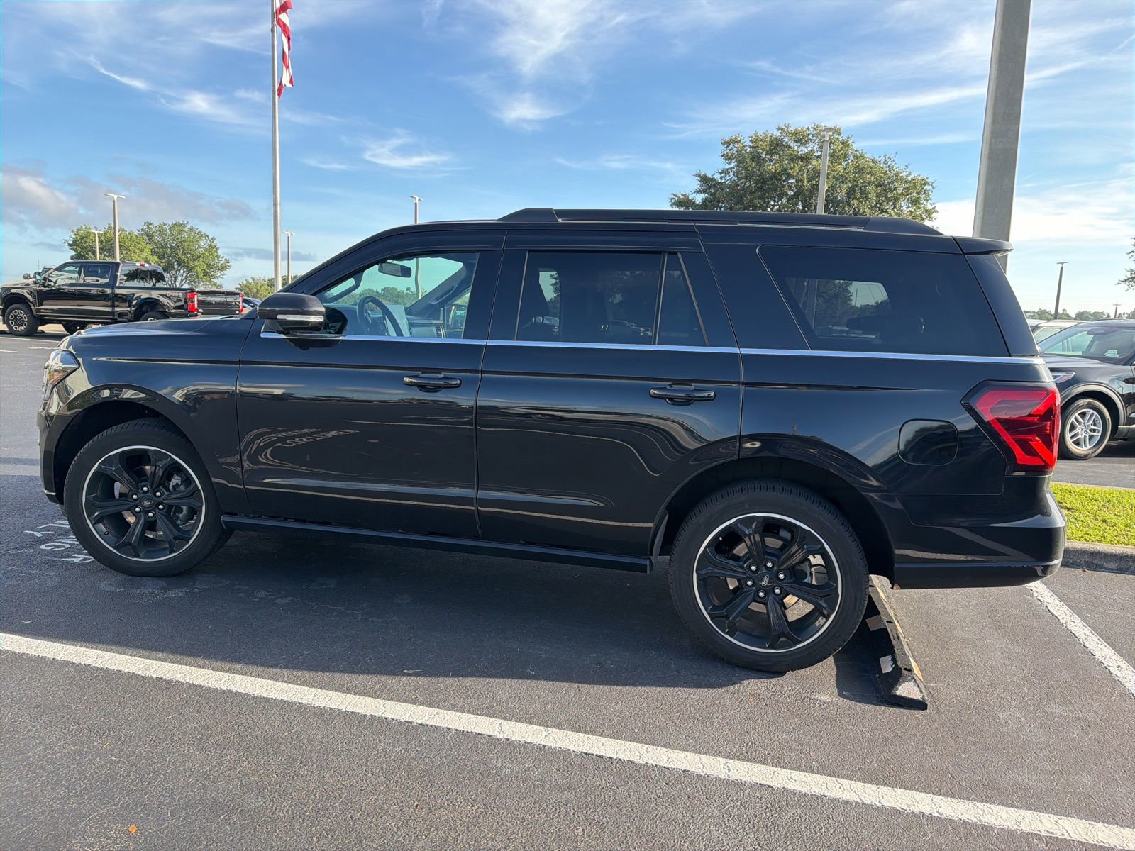 Certified 2024 Ford Expedition Limited RWD image 8