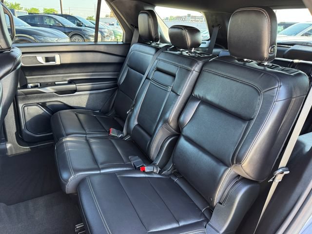 Certified 2020 Ford Explorer XLT w/ Equipment Group 202A AWD/4WD image 16