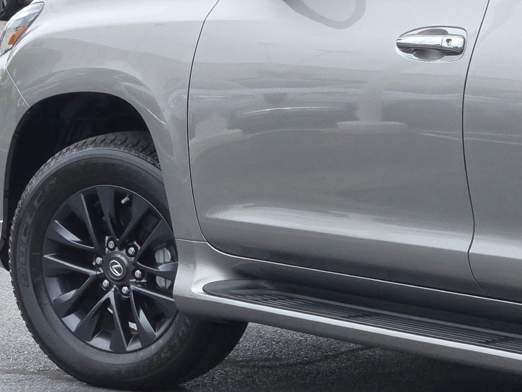 Used 2023 Lexus GX 460 Premium image 18