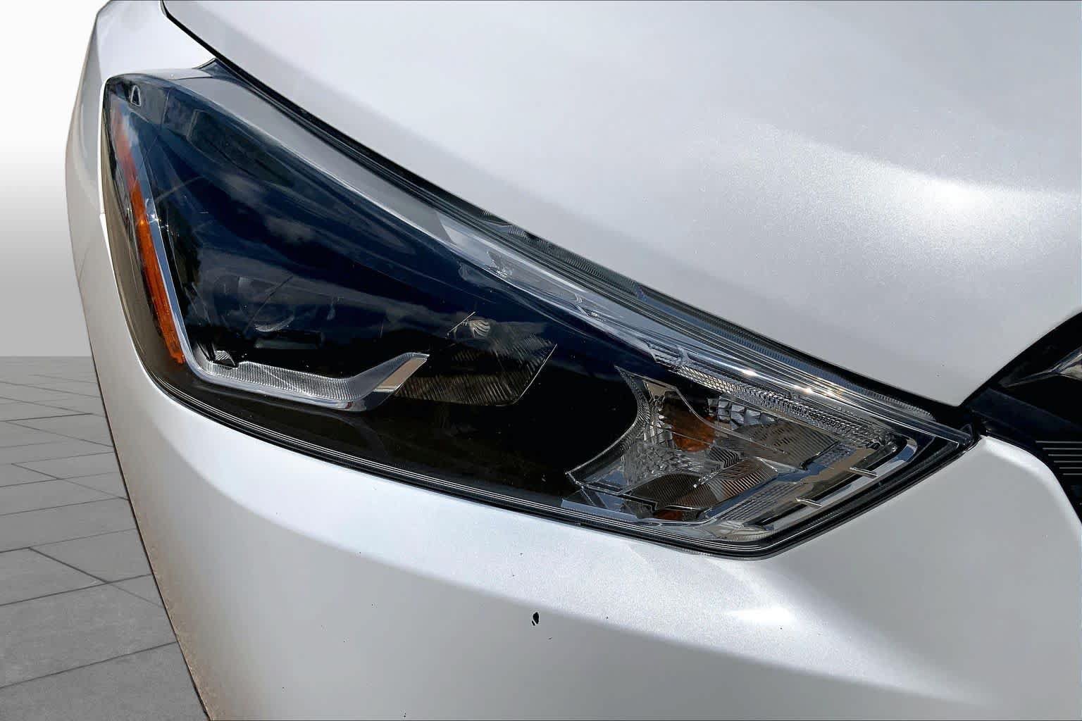 Used 2019 Nissan Kicks SR FWD image 28