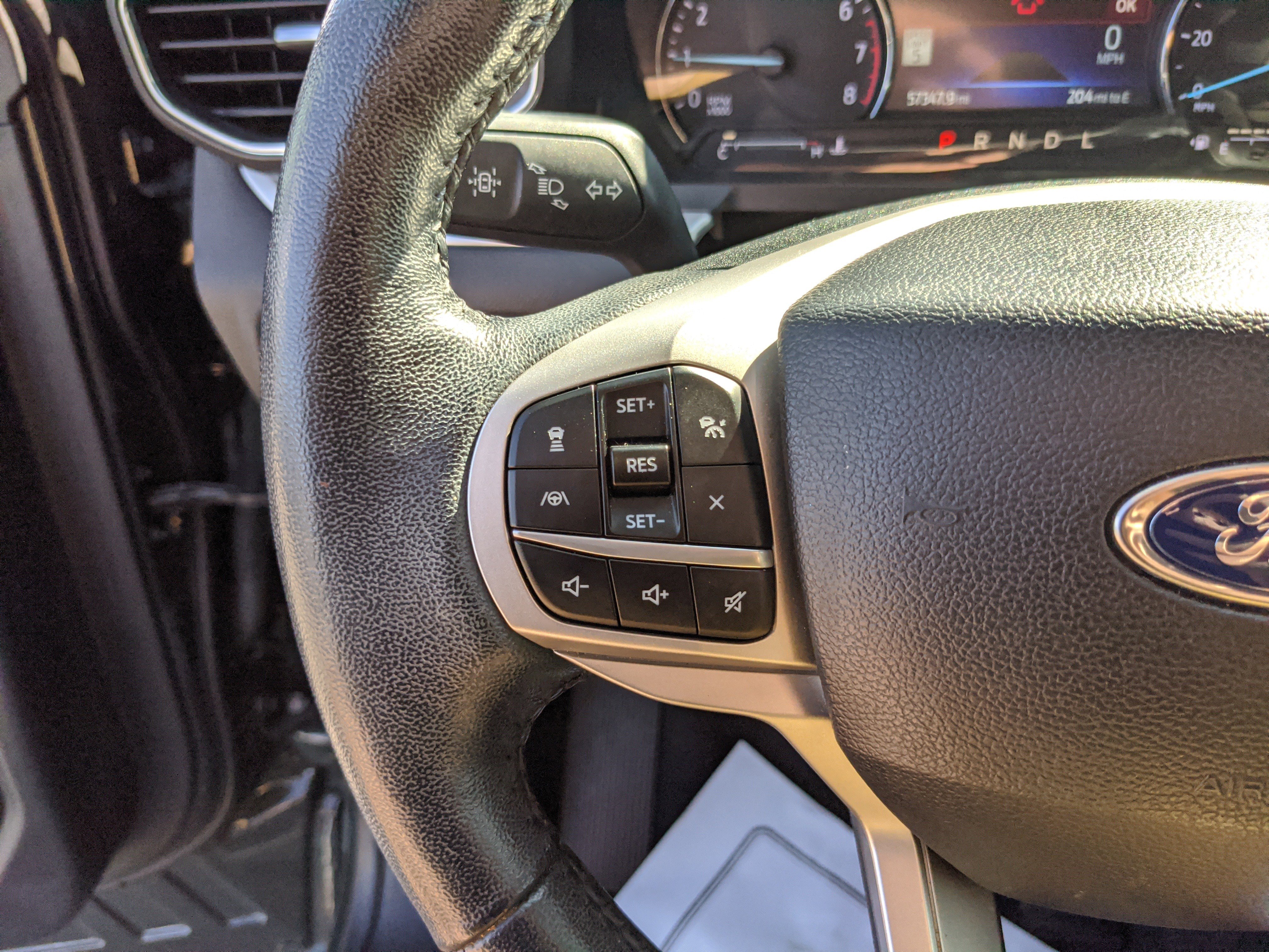 Certified 2022 Ford Explorer XLT w/ Equipment Group 202A image 31