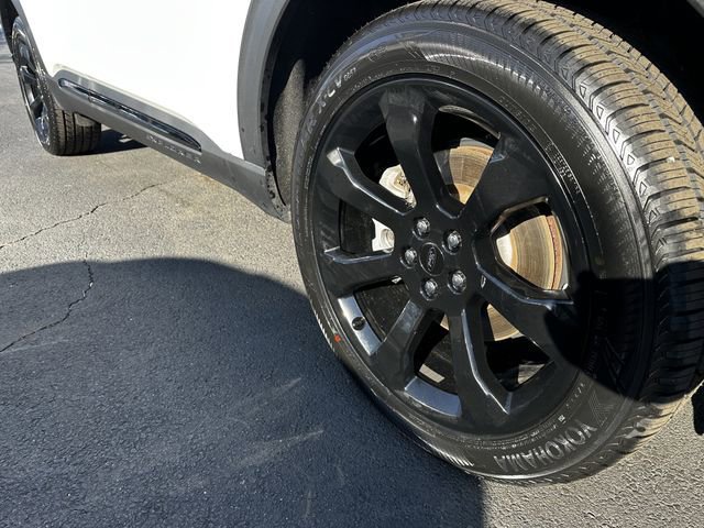 Certified 2023 Ford Explorer ST-Line image 12