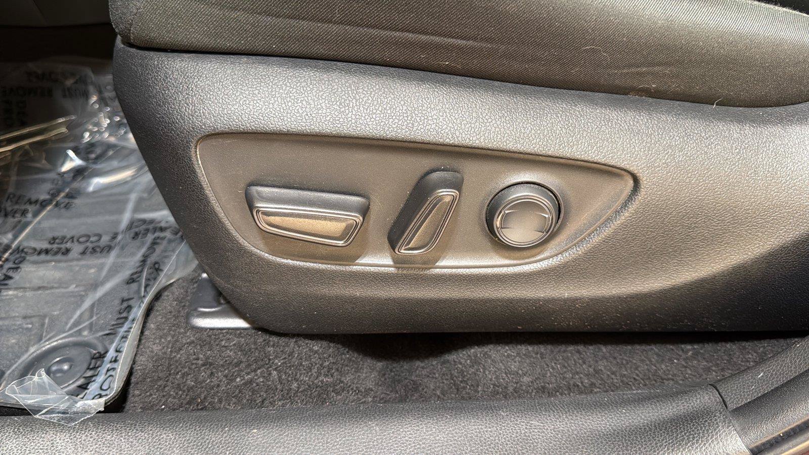 Used 2023 Toyota RAV4 XLE w/ Convenience Package AWD/4WD image 22