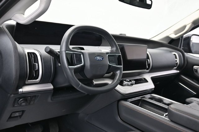 Certified 2025 Ford Expedition Max Active AWD/4WD image 16