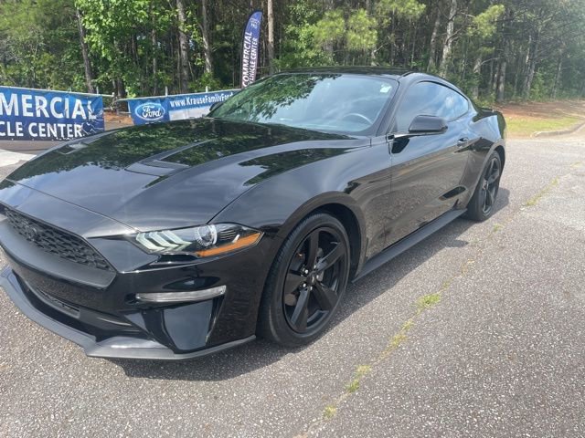 Certified 2022 Ford Mustang Coupe w/ Black Accent Package RWD image 1