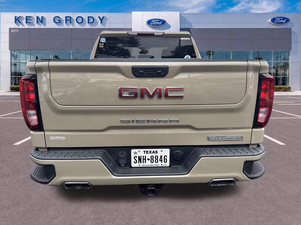 Used 2023 GMC Sierra 1500 Elevation w/ X31 Off-Road Package AWD/4WD image 4