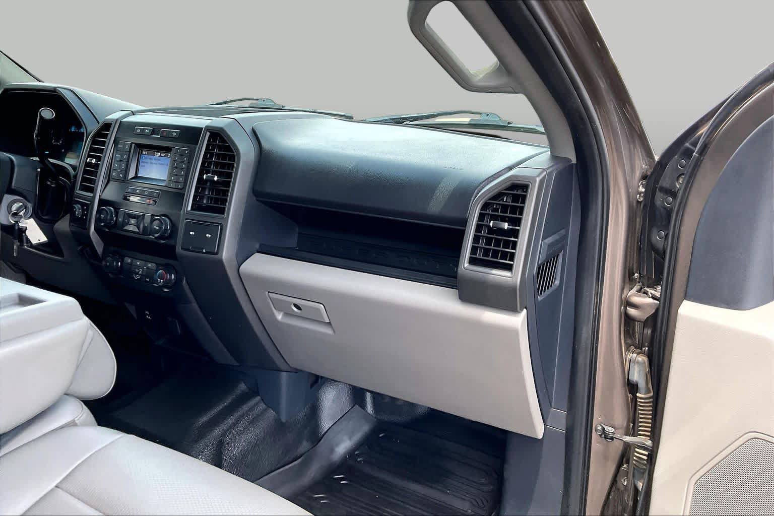 Certified 2022 Ford F350 XL w/ STX Appearance Package AWD/4WD image 17