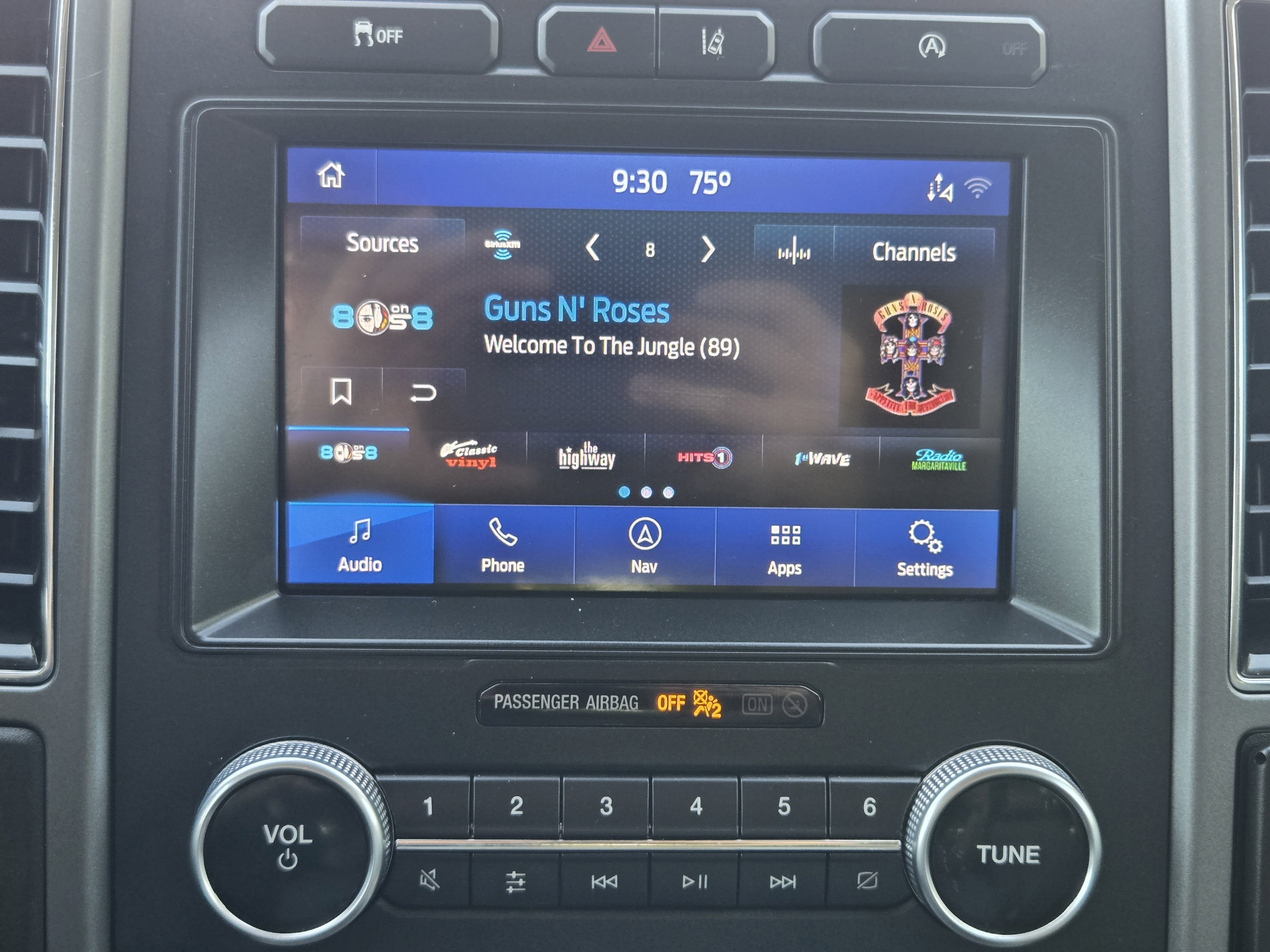 Certified 2021 Ford Expedition Max XLT RWD image 12