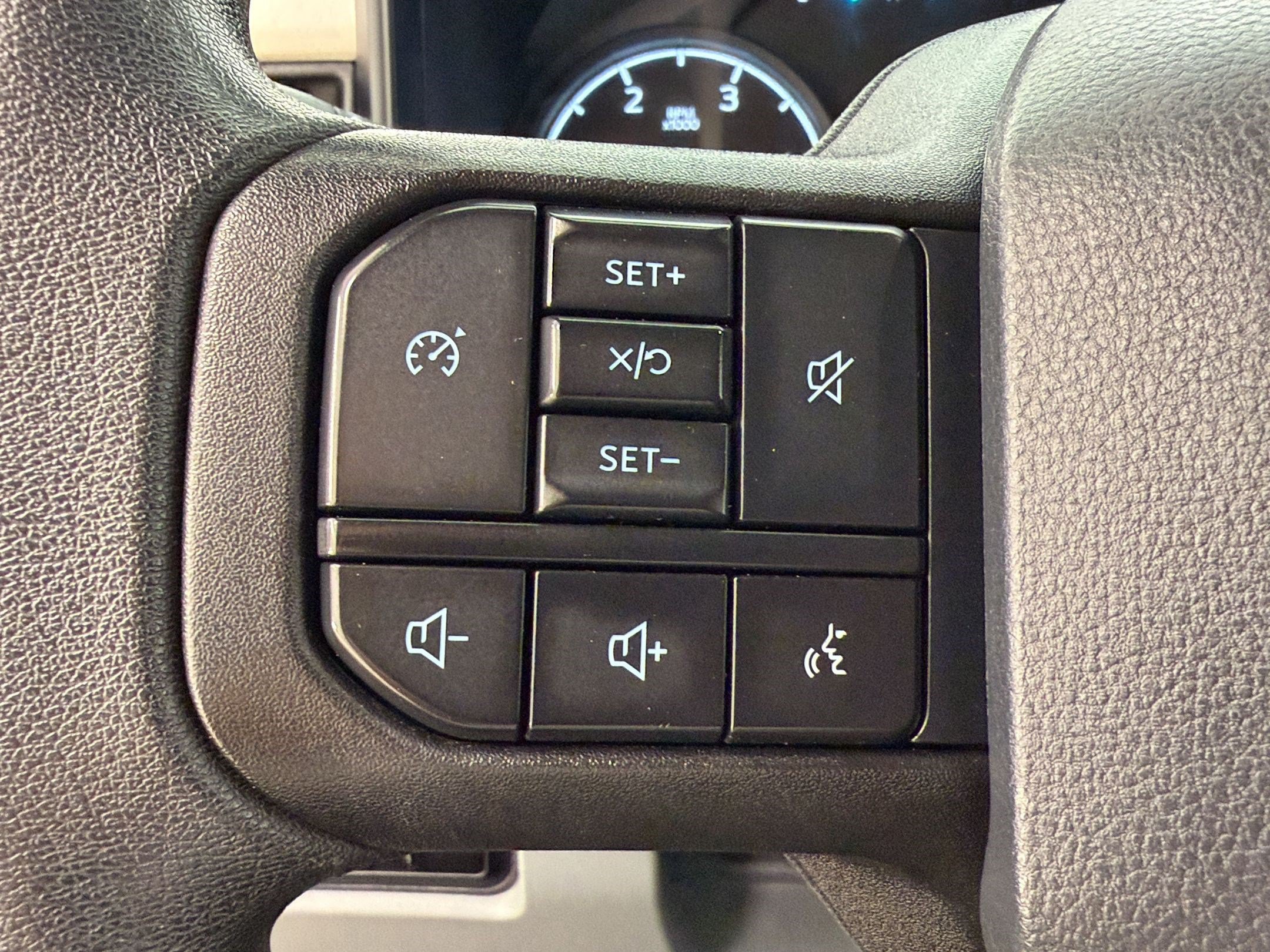 Certified 2025 Ford F250 XLT w/ FX4 Off-Road Package AWD/4WD image 17