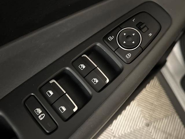 Used 2021 Hyundai Santa Fe SEL w/ Convenience Package image 16