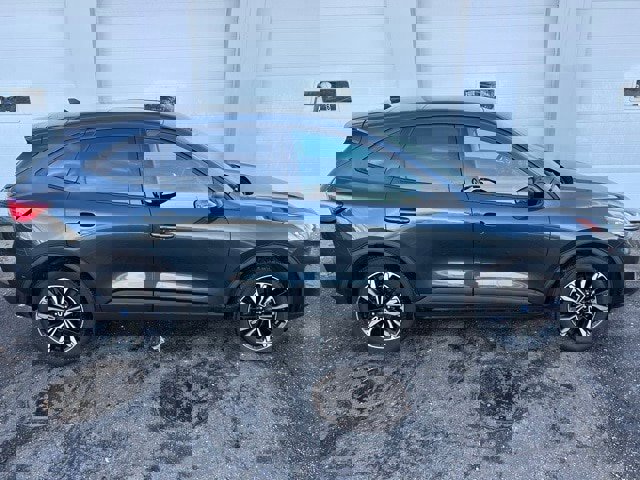 Certified 2022 Ford Escape SEL w/ SEL Stealth AWD Package image 2