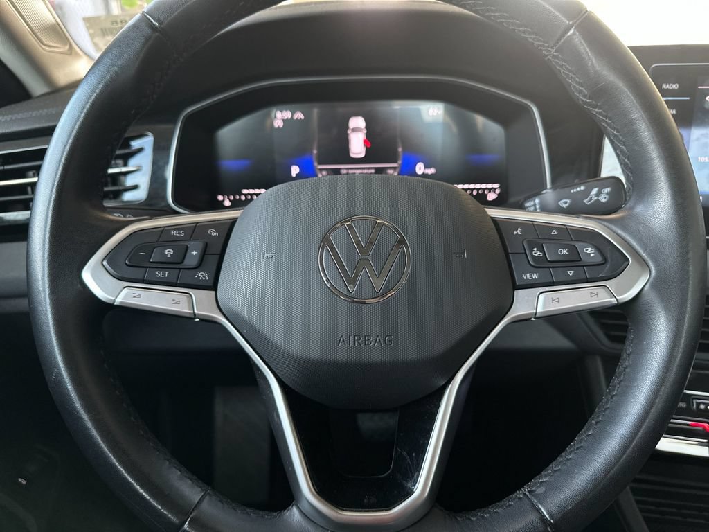 Used 2025 Volkswagen Jetta SE FWD image 21