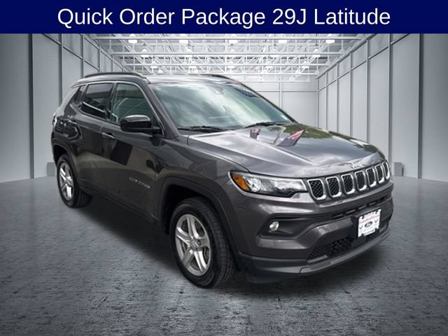 Used 2024 Jeep Compass Latitude AWD/4WD image 5
