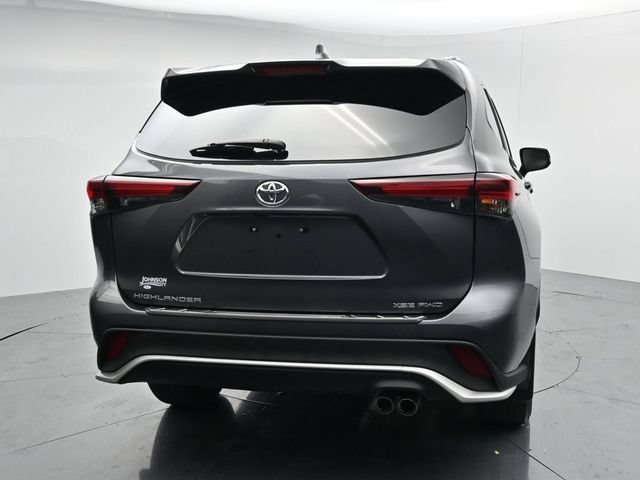 Used 2024 Toyota Highlander XSE AWD/4WD image 7