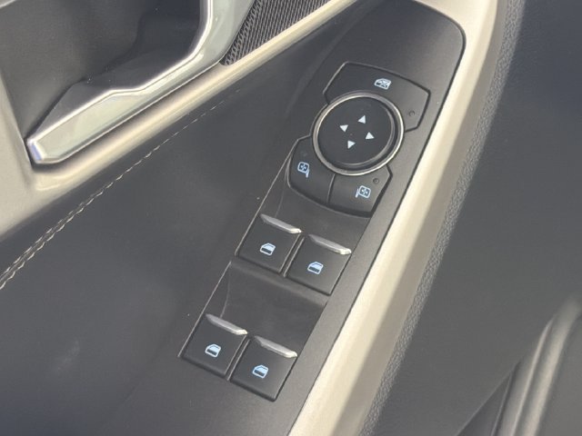 Certified 2023 Ford Explorer XLT w/ Equipment Group 202A RWD image 18