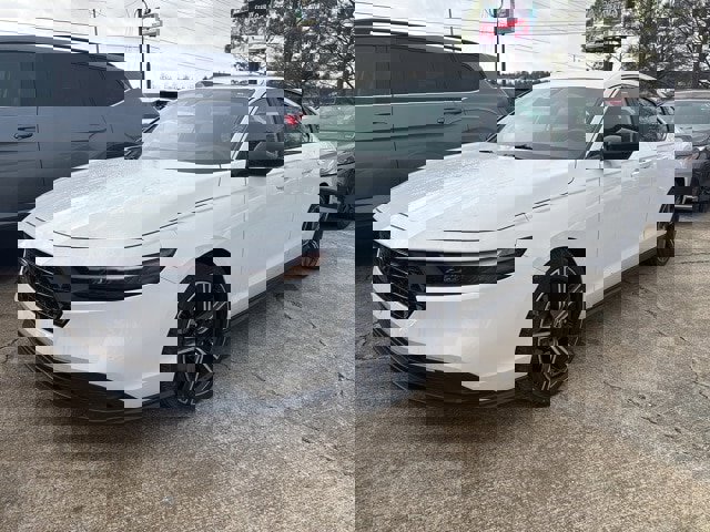 Used 2024 Honda Accord Sport image 1