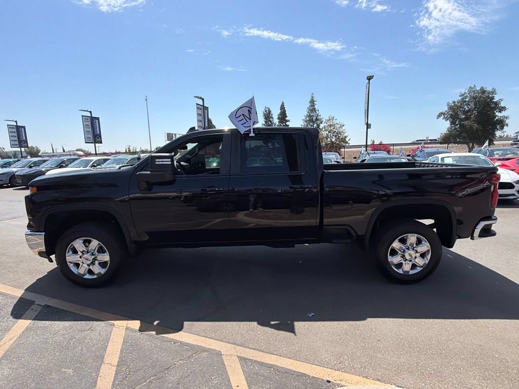 Used 2024 Chevrolet Silverado 2500 LT w/ All Star Edition AWD/4WD image 7
