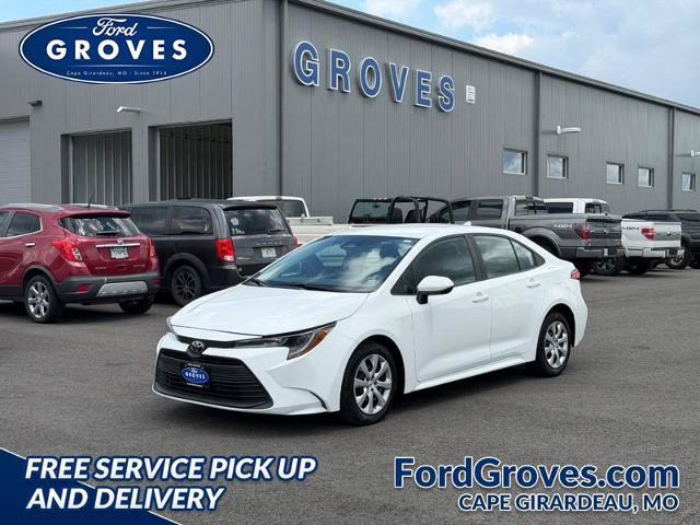 Used 2023 Toyota Corolla LE FWD image 1