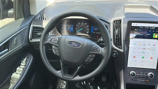 Certified 2024 Ford Edge SE w/ Black Appearance Package AWD/4WD image 23