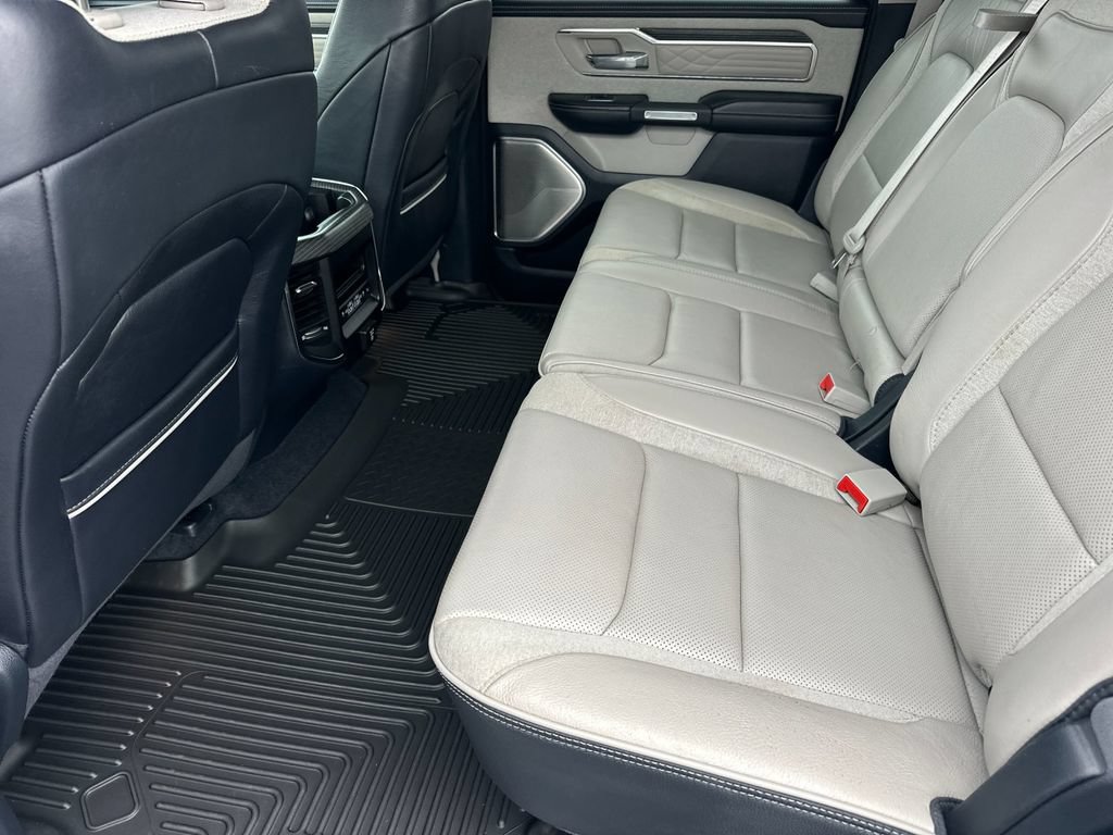 Used 2022 RAM 1500 Limited AWD/4WD image 11