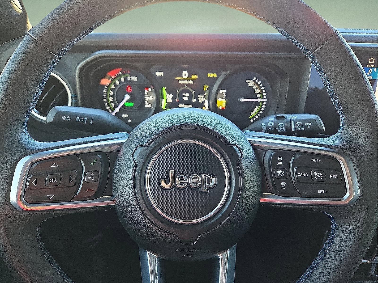 Used 2024 Jeep Wrangler High Altitude image 24