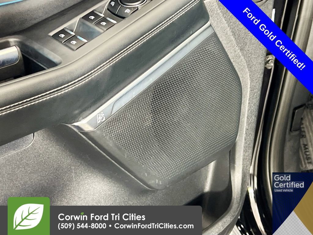 Certified 2025 Ford Expedition Max Platinum image 16