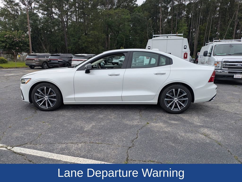 Used 2021 Volvo S60 T5 Momentum FWD image 8