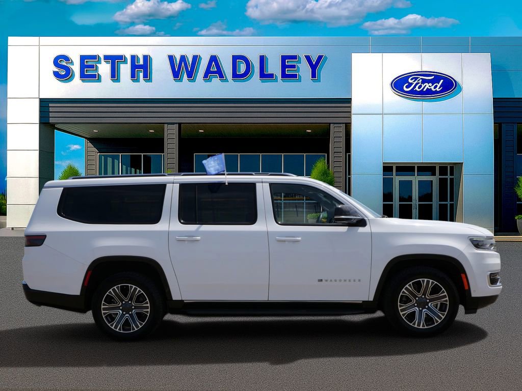 Used 2024 Jeep Wagoneer L Series II w/ Flexible Seating Group image 2