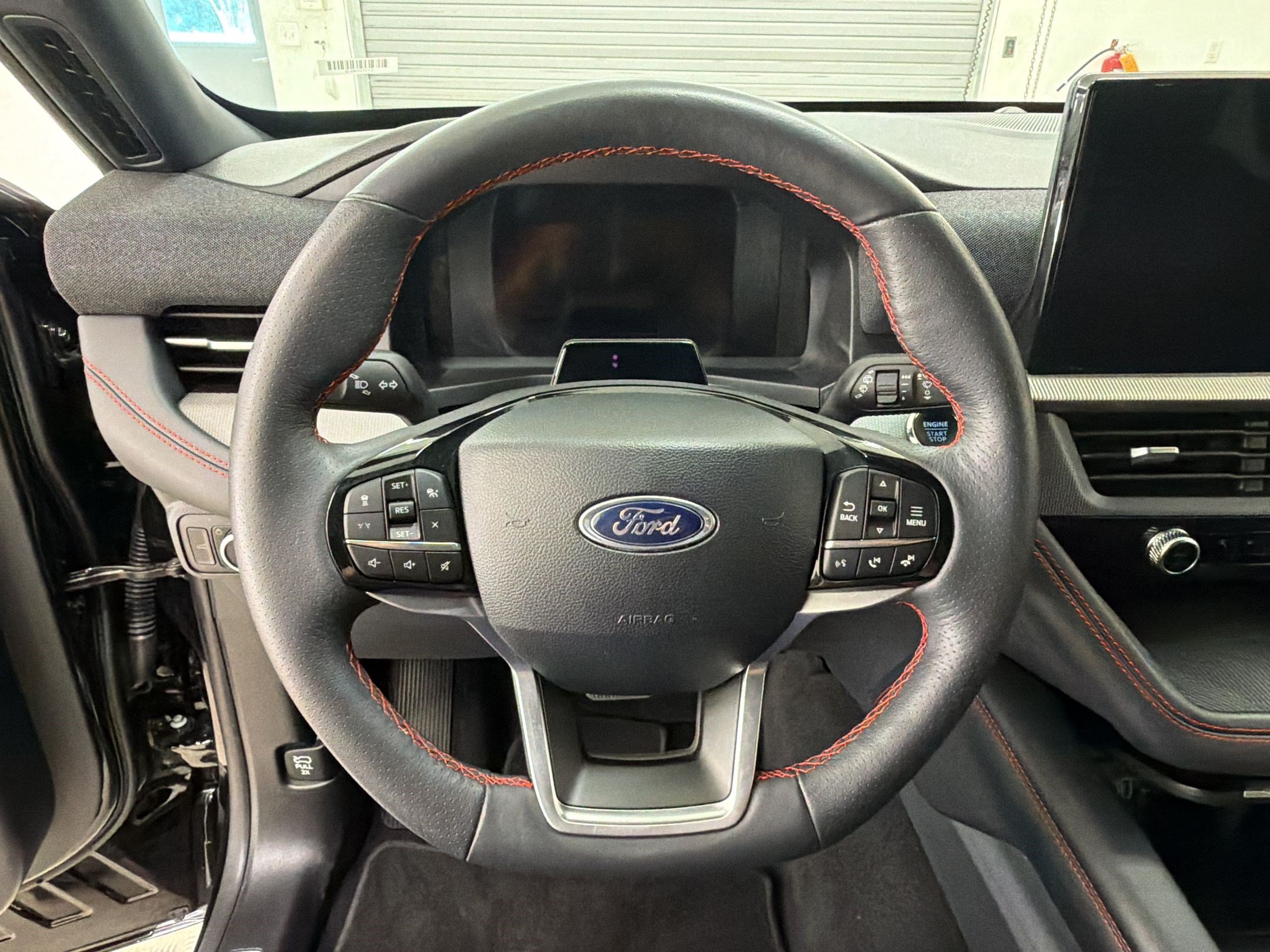 Certified 2025 Ford Explorer ST-Line w/ ST-Line Street Pack AWD/4WD image 11