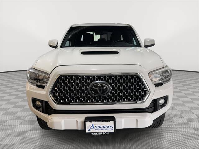 Used 2019 Toyota Tacoma TRD Sport AWD/4WD image 4