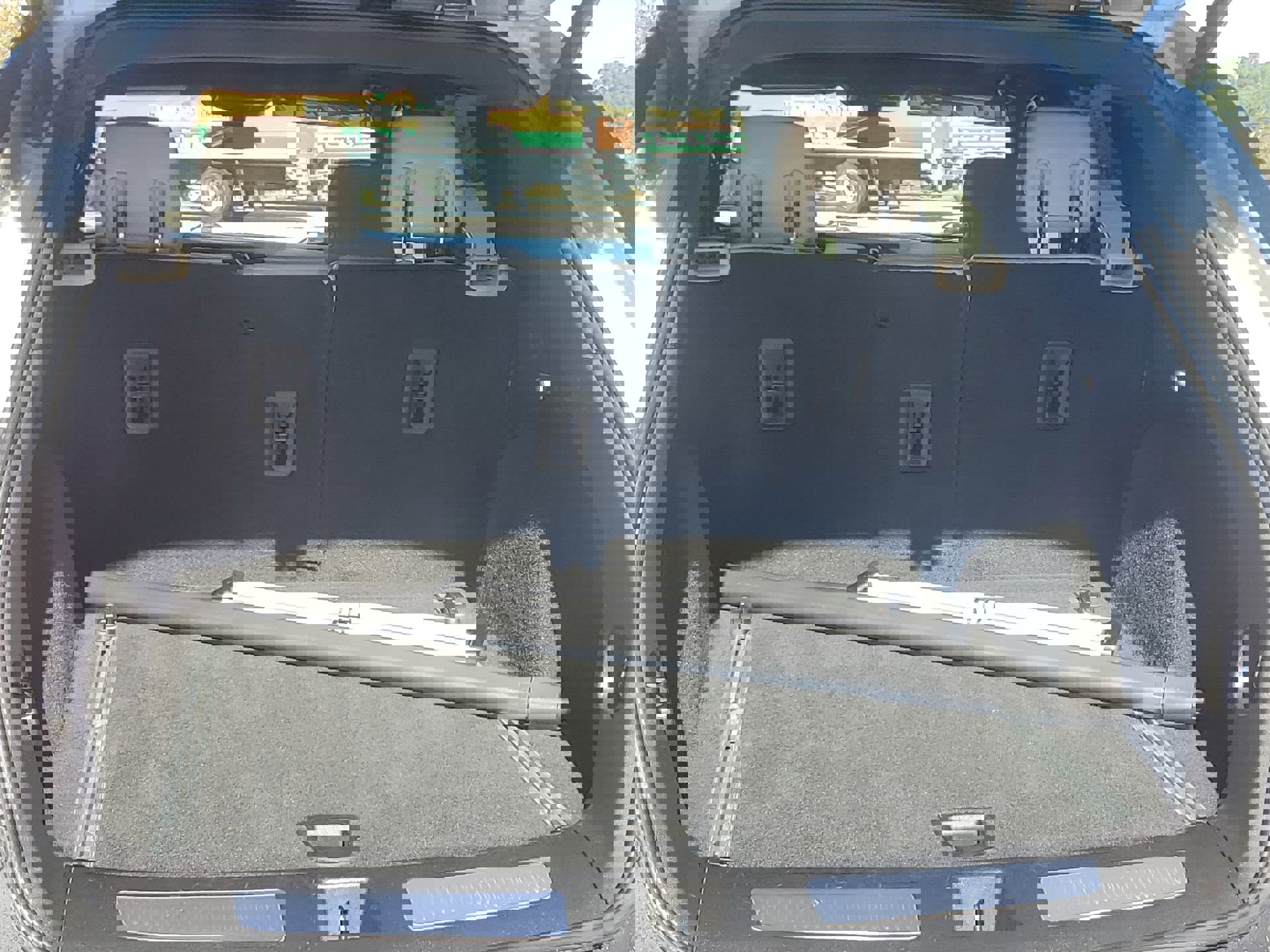 Used 2017 Cadillac XT5 Luxury image 24