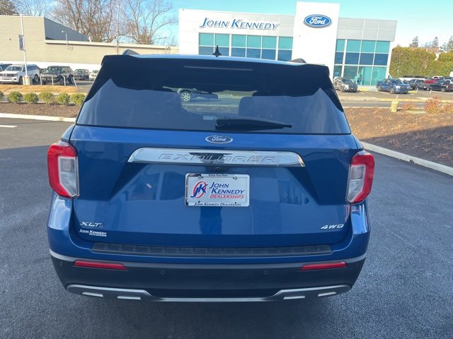 Certified 2022 Ford Explorer XLT w/ Equipment Group 202A image 5