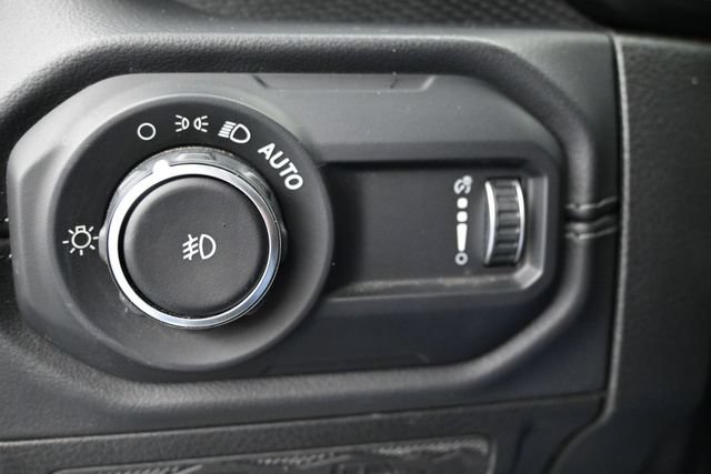 Used 2024 Jeep Wrangler Unlimited Rubicon AWD/4WD image 23