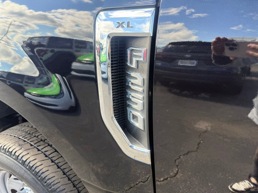 Certified 2020 Ford F250 XL w/ Power Equipment Group AWD/4WD image 9