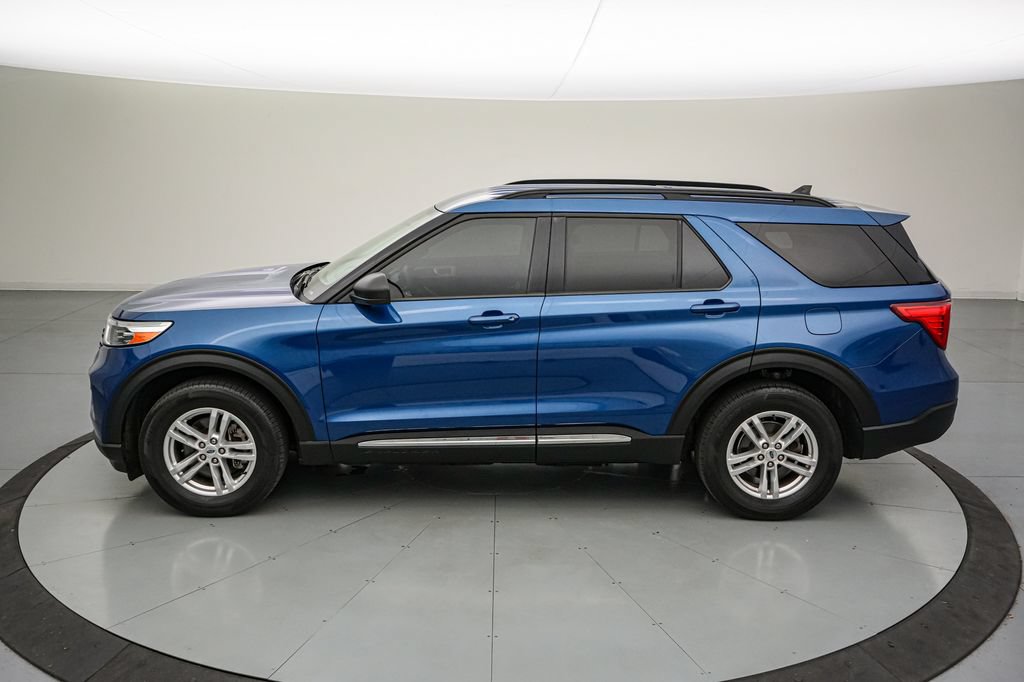 Certified 2023 Ford Explorer XLT w/ Class IV Trailer Tow Package AWD/4WD image 7