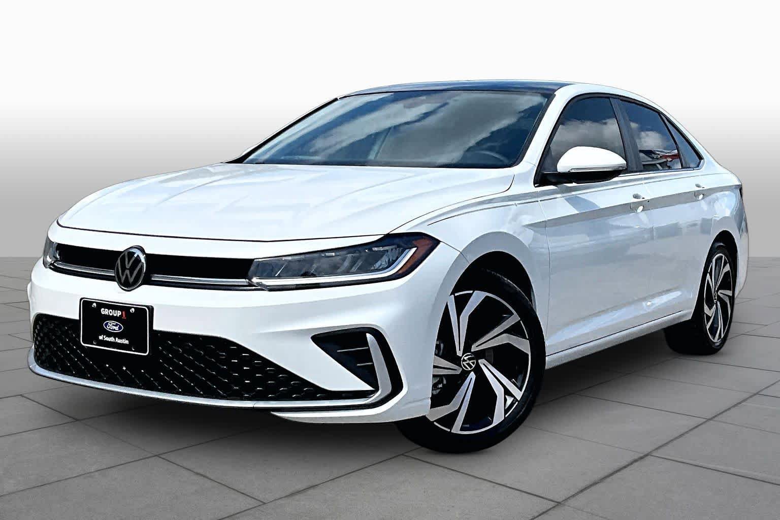 Used 2025 Volkswagen Jetta SEL FWD image 35